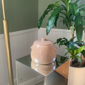 Vintage Kitchen - Vintage midcentury ceramic cookie jar Vintage Kitchen - Vintage midcentury ceramic cookie jar